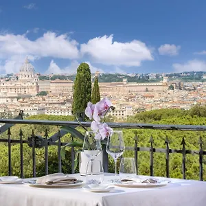 Отель Splendide Royal - The Leading Of The World, Рим