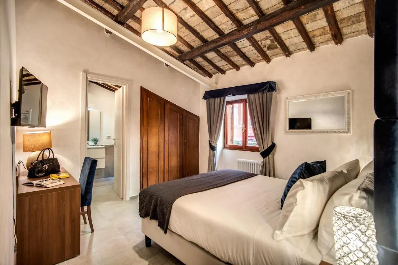 Tritone Top House Rome 4*,  Italy