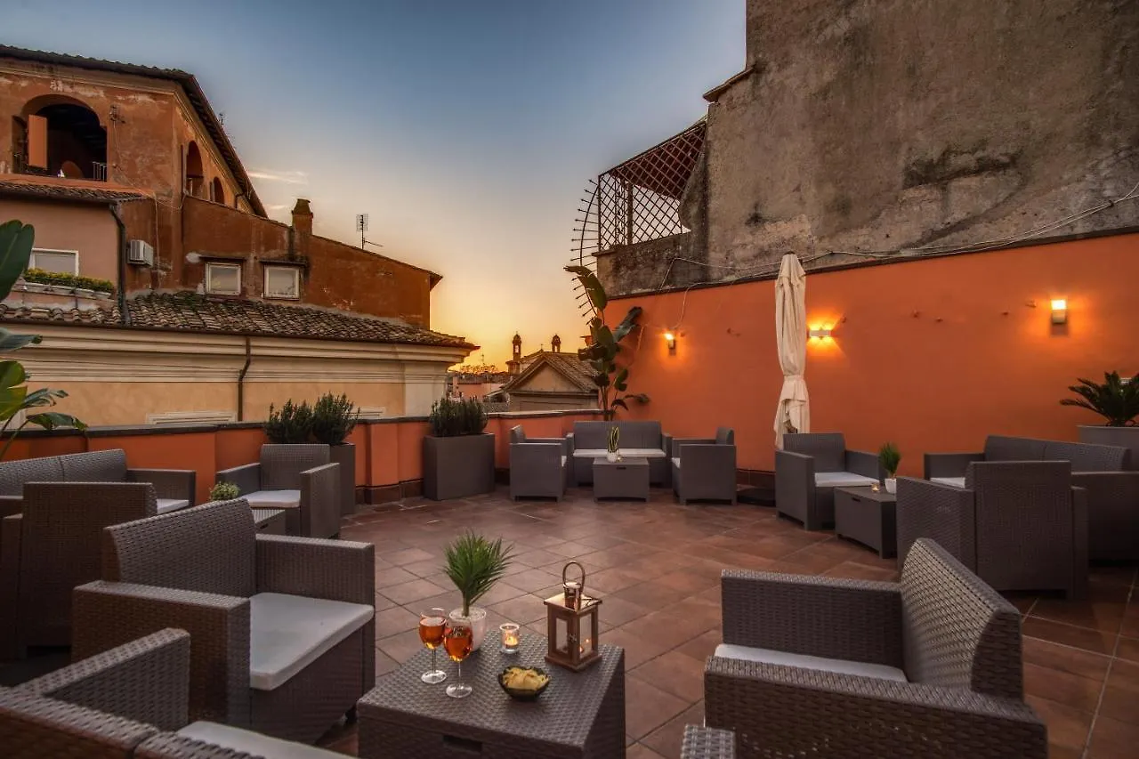 Tritone Top House Roma Italia