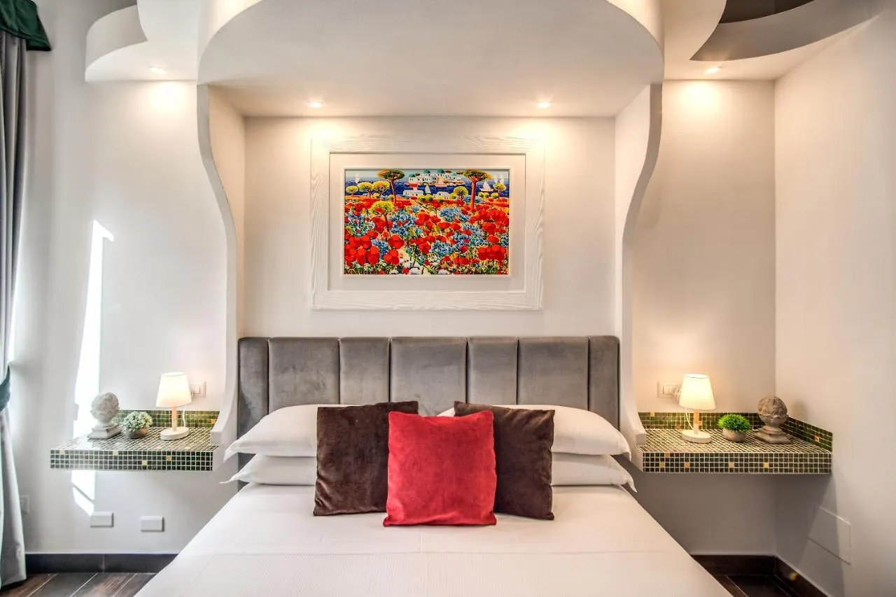 Tritone Top House Roma 4*,