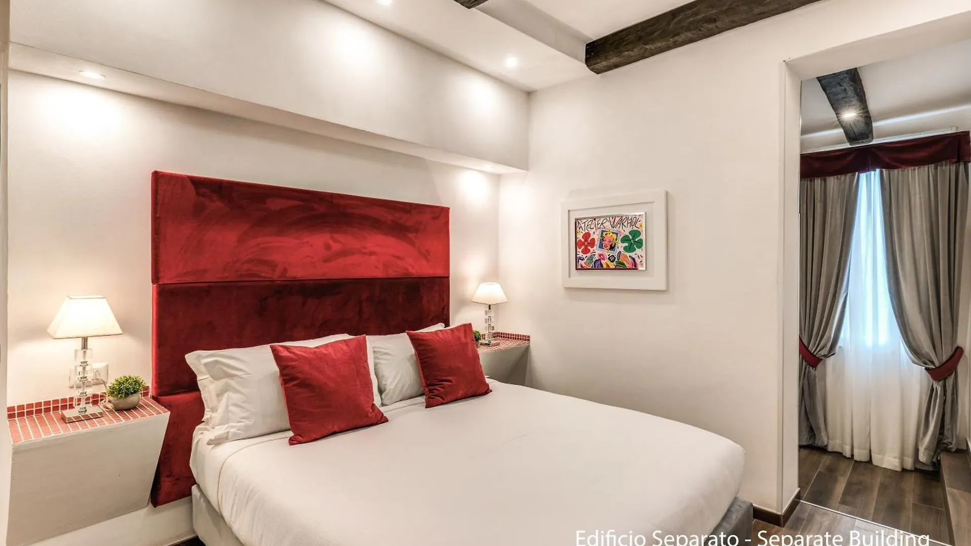 Tritone Top House Roma Italia