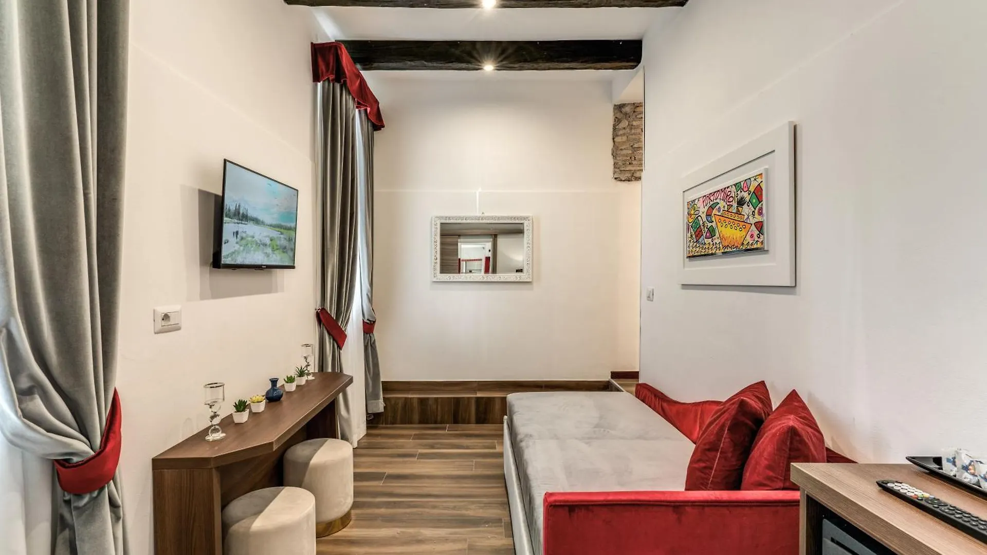 Tritone Top House Roma